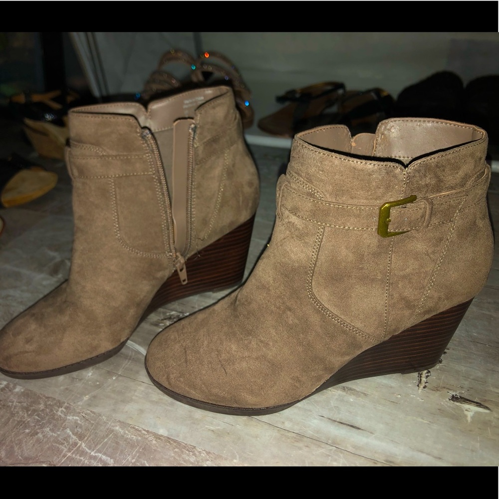 Market & Spruce boots size 8